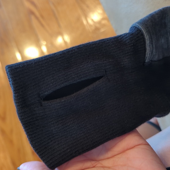 Lululemon Scuba Hoodie - Picture 3 of 7